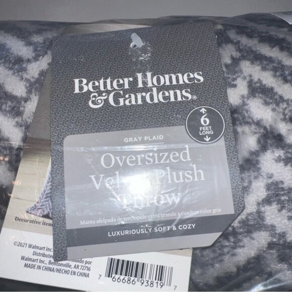 NWT Better Homes and Gardens Oversize Gray Velvet Plush Throw New 50 X 72 (U) - Picture 3 of 5